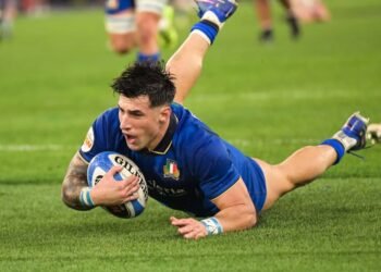 AN AUSSIE & A SAFFA LEADS CHARGE IN ENGLAND’S ITALIAN SPANKING