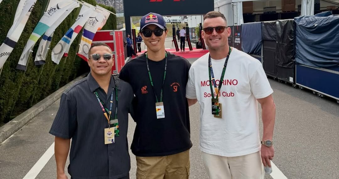 JESSE KRIEL AND CHESLIN KOLBE TRADING RUGBY BOOTS FOR F1 SPEED