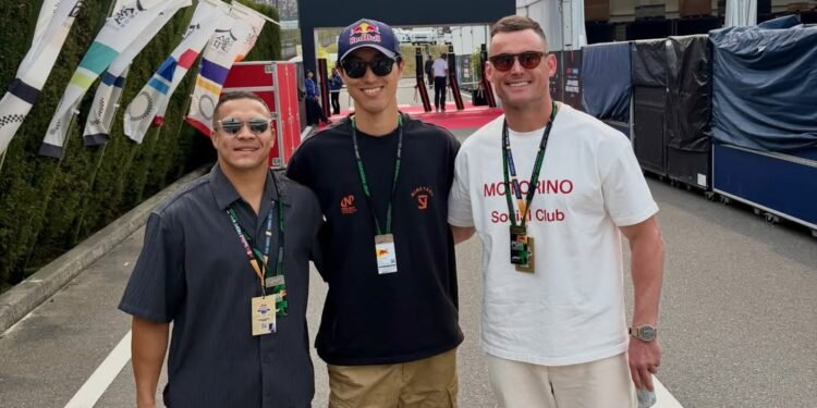 JESSE KRIEL AND CHESLIN KOLBE TRADING RUGBY BOOTS FOR F1 SPEED