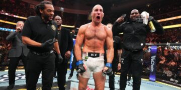 STRICKLAND IS THE NEW UFC MIDDLEWEIGHT CHAMPION