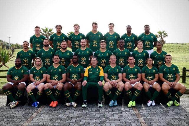 💪🇿🇦 GO BOKKE!!!🏉

Here’s your first #Springbok team photo of the year! 💚💛 🔥

#JustPlainSport #southafrica #Springboks  #Rugby
