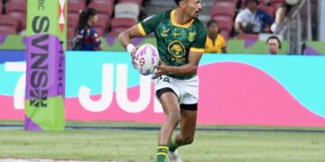Tristan Leyds celebrates being named HSBC SVNS Men’s Player of the Year 2026 in the Springbok Sevens jersey